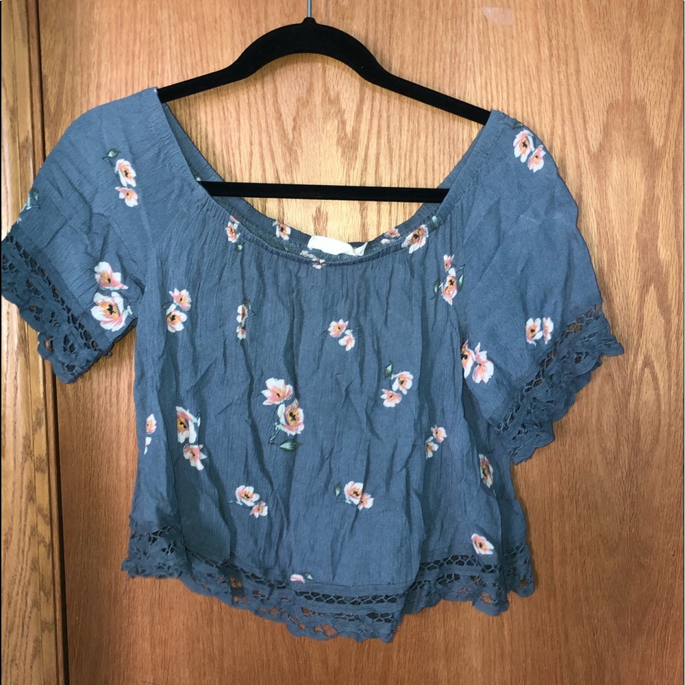 for the shoulder flowery top